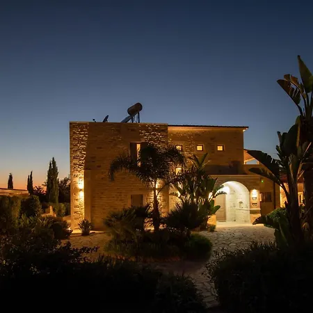 Villa Elia, By Hellocrete *